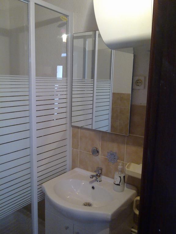 Apartman Duba 塞尼 客房 照片