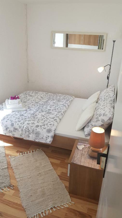 Apartman Duba 塞尼 外观 照片
