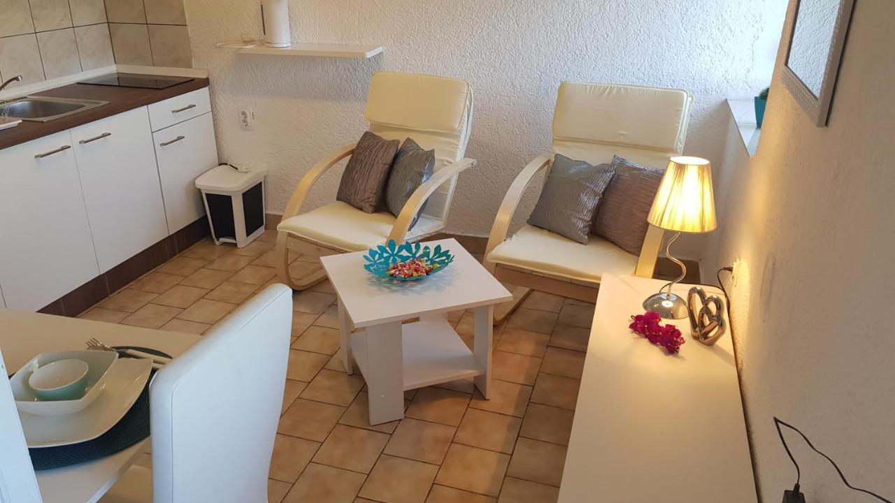 Apartman Duba 塞尼 外观 照片